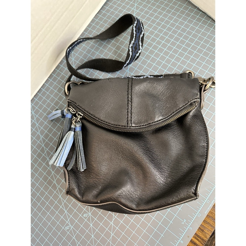 The Sak Women Silverlake Leather Crossbody Bag Black See Pic For Flaws